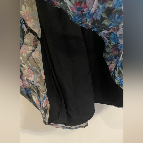 NWOT- FORVER 21 Floral Dress Size M - Picture 4 of 15